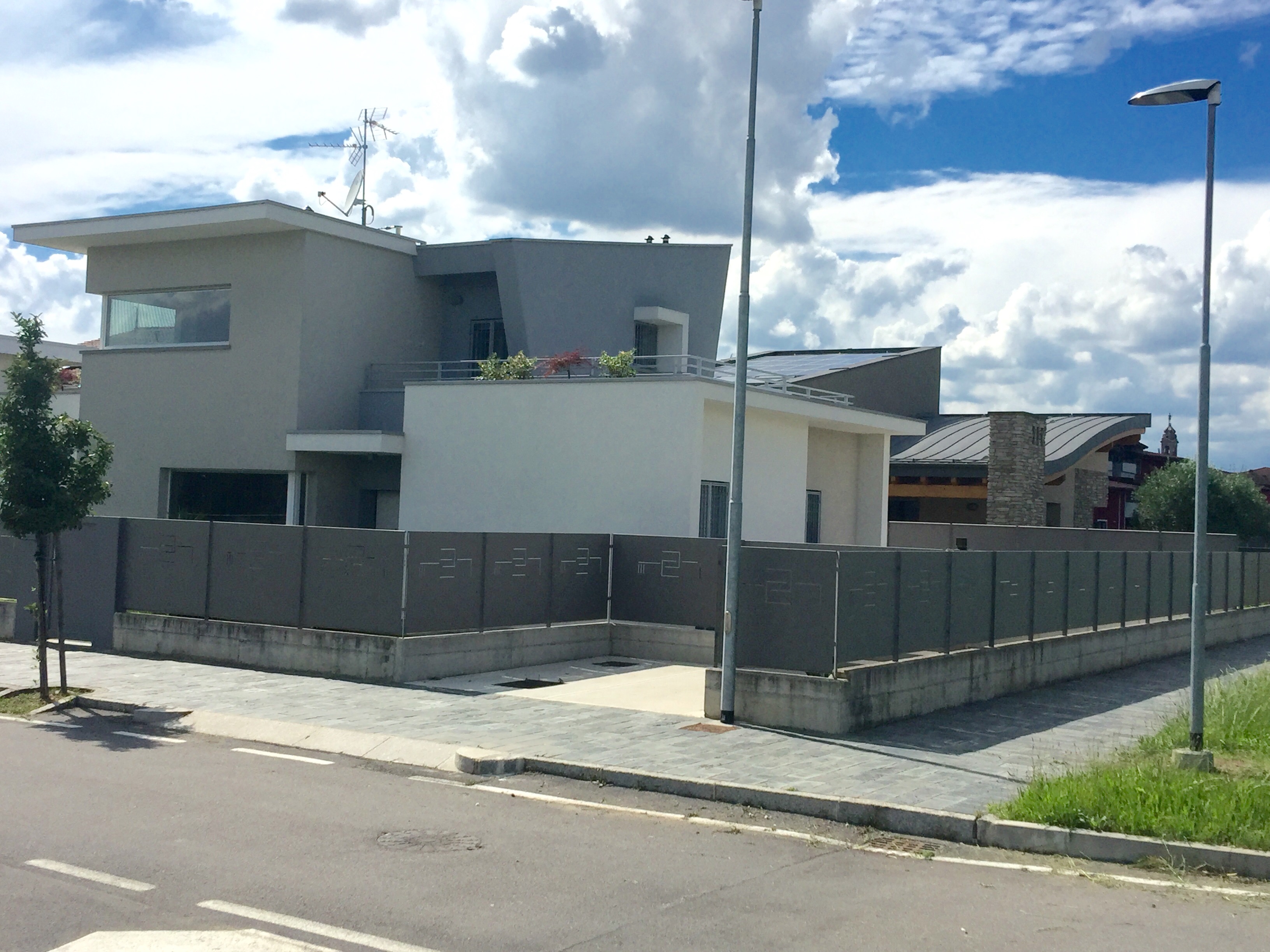 Home 3